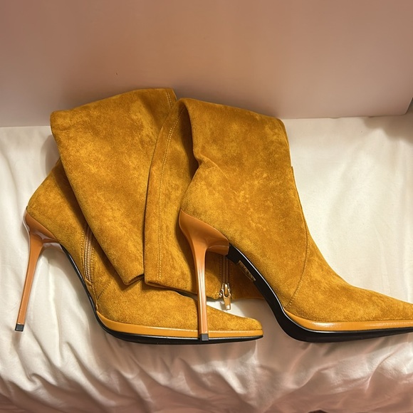 Jeffrey Campbell Charybdis boots - Picture 5 of 7